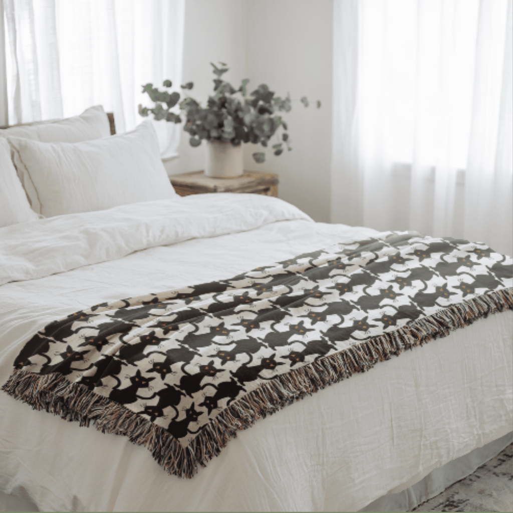 Black Cats Woven Blanket - Ceelily Inspire